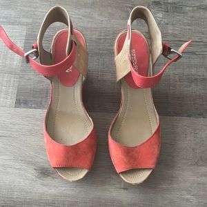A pair of Kenneth Cole Reaction wedges in an orange beige colour in a size 10